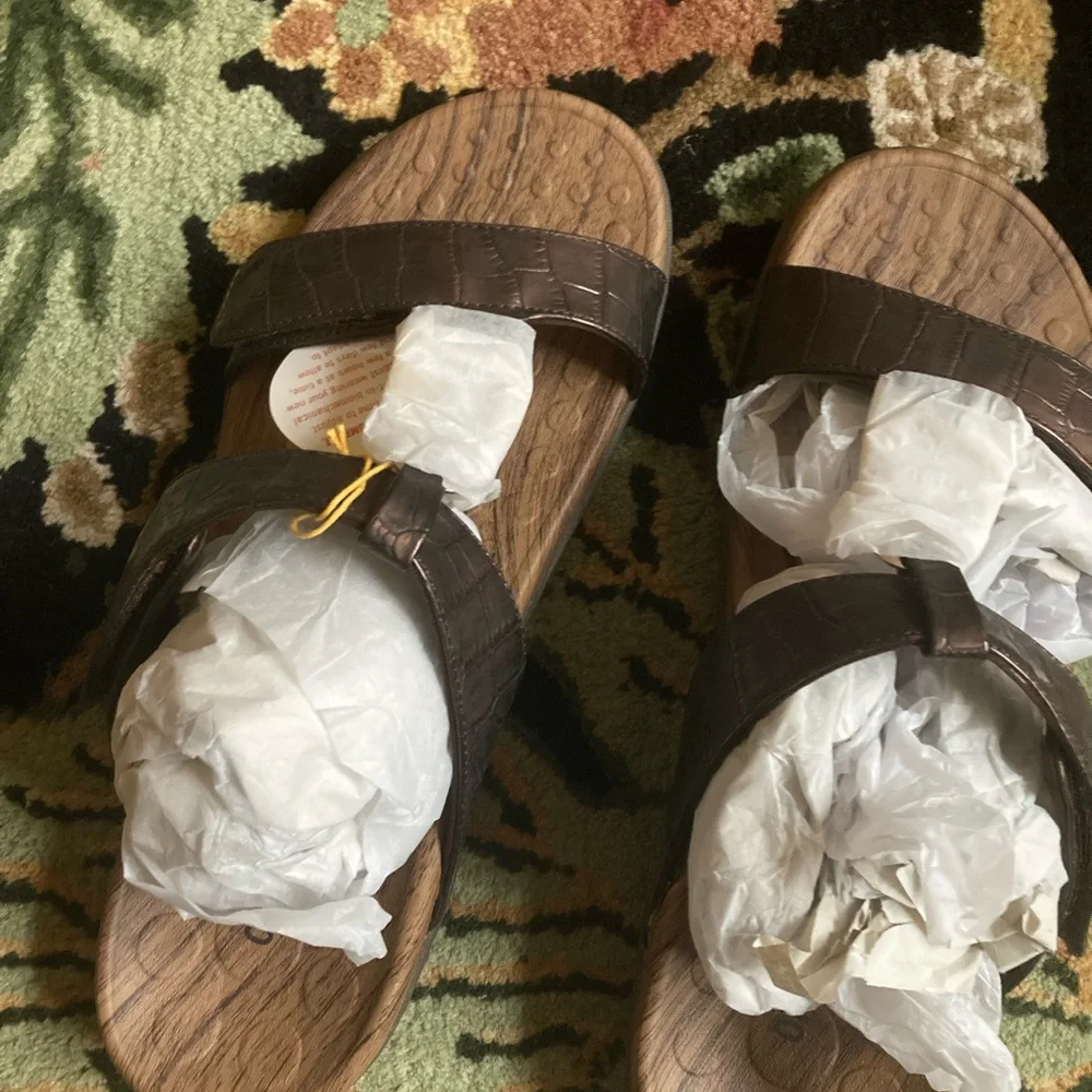 NIB Orthaheel Adjustable Layla Sandals Brandy Sz 10